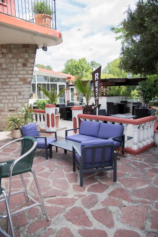 Hotel Restaurant Mon Auberge リュネル エクステリア 写真