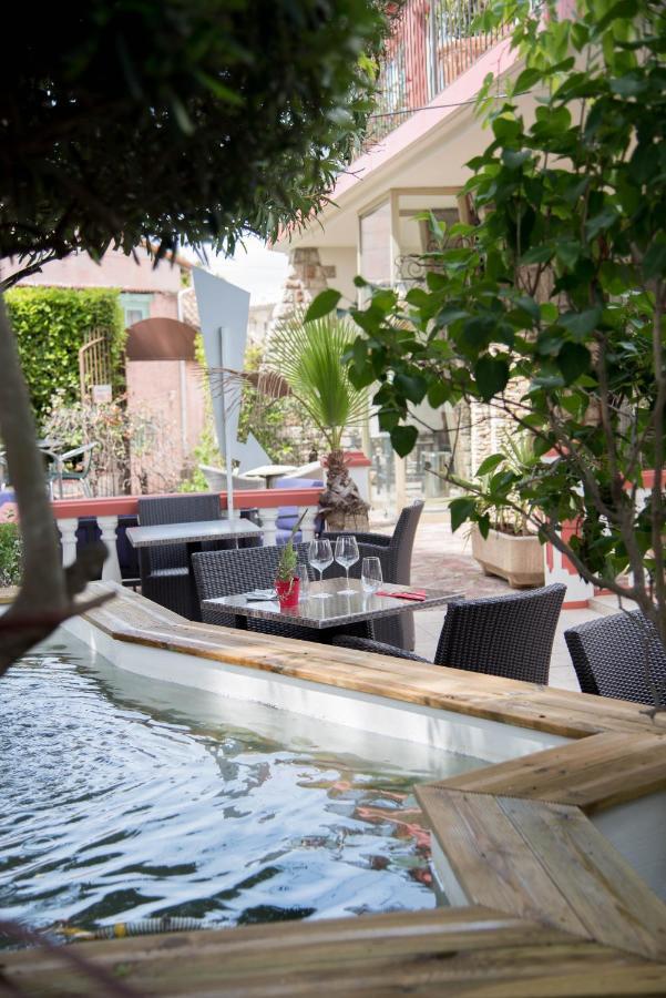 Hotel Restaurant Mon Auberge リュネル エクステリア 写真